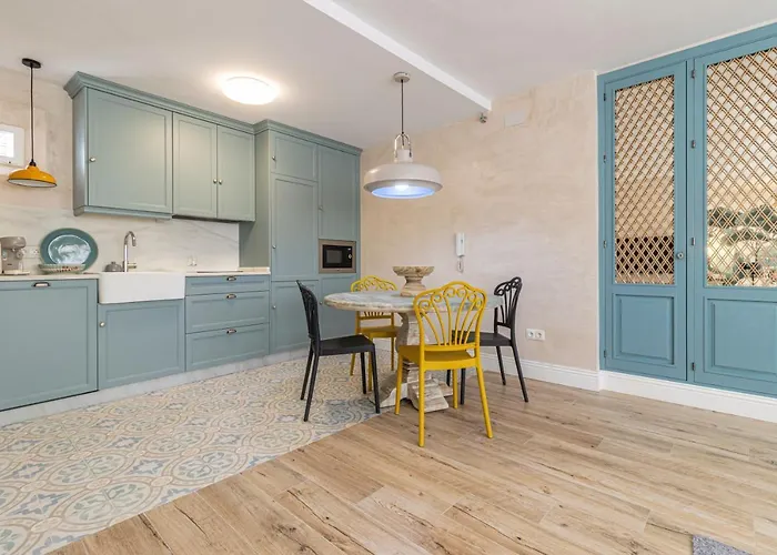 Cathedral Keepers - Exclusive In Jerez