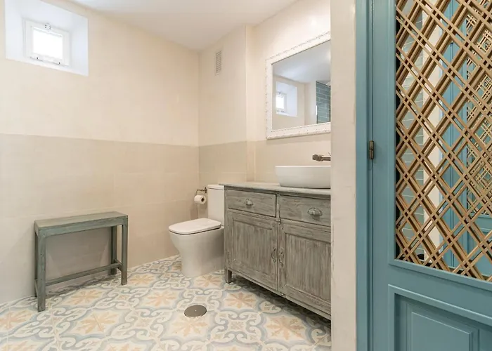 Cathedral Keepers - Exclusive In Jerez Apartment *