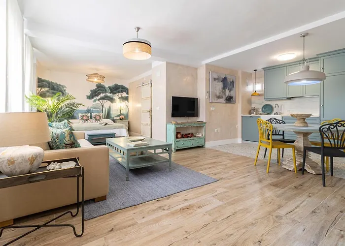 Cathedral Keepers - Exclusive In Jerez Apartment