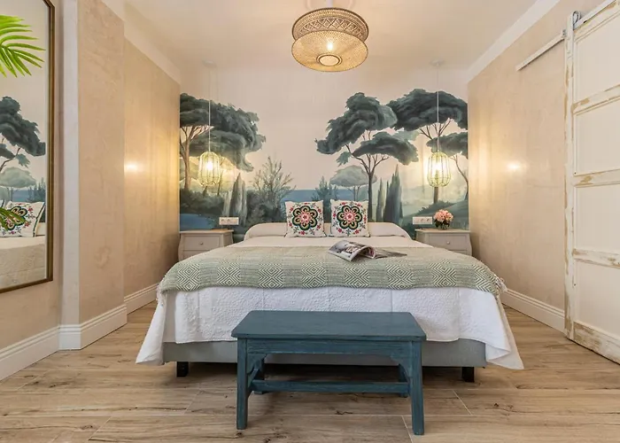 Cathedral Keepers - Exclusive In Jerez * Jerez de la Frontera